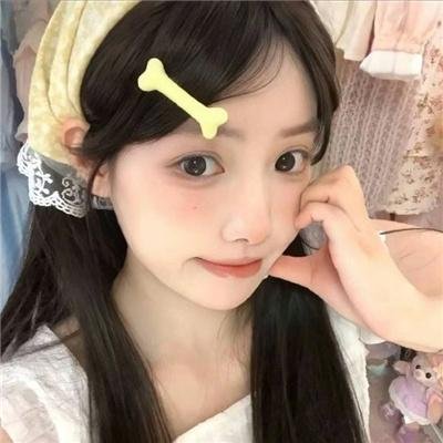 乳房与月亮